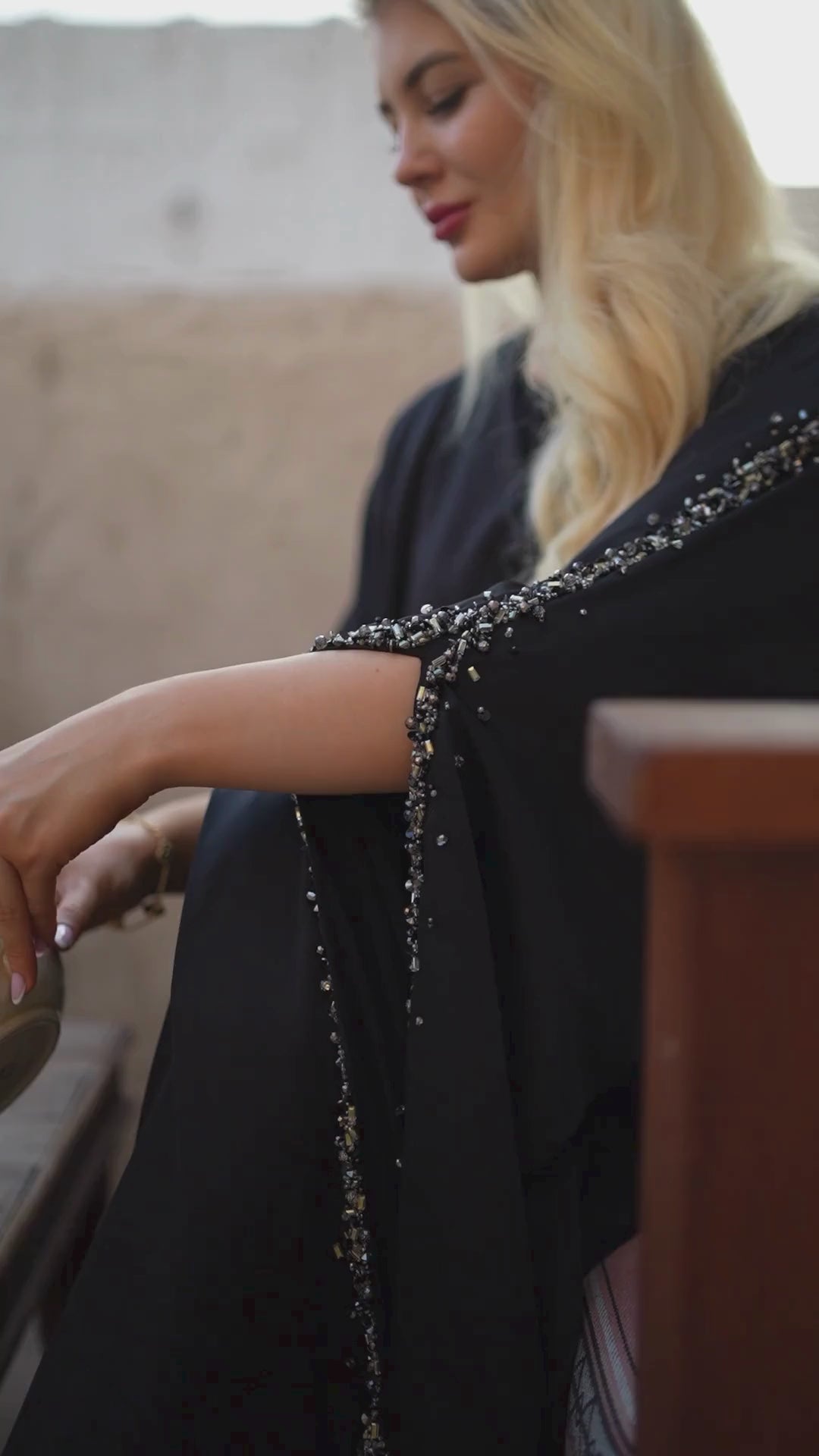 Layal Noor Abaya